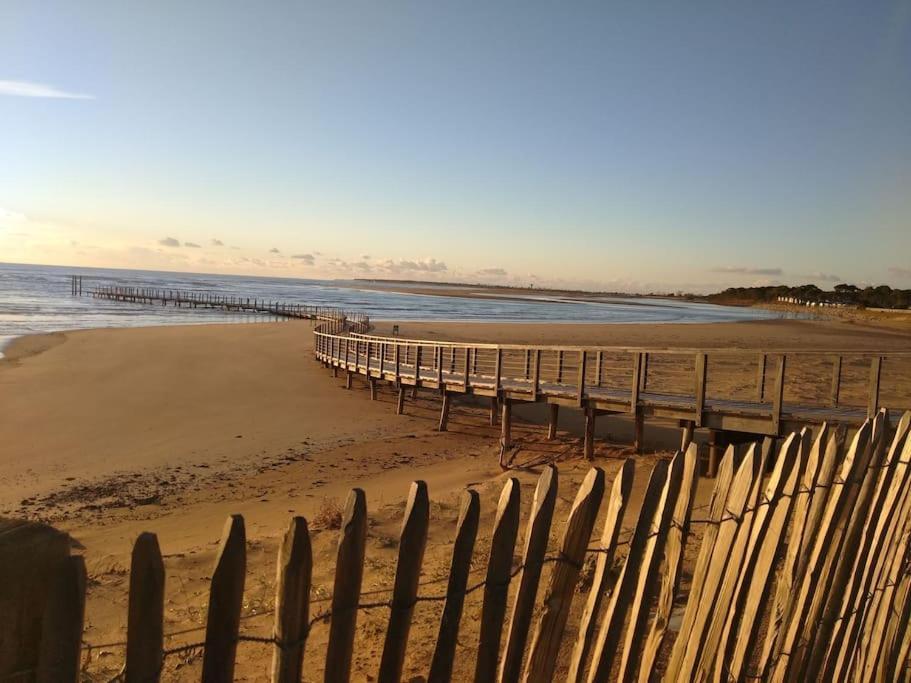 Maison De Vacances En Bord De Mer, Avec Piscine La Faute-sur-Mer Luaran gambar